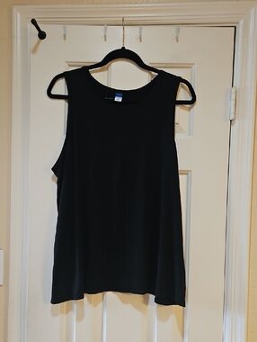 Old Navy Black Sleeveless Tank